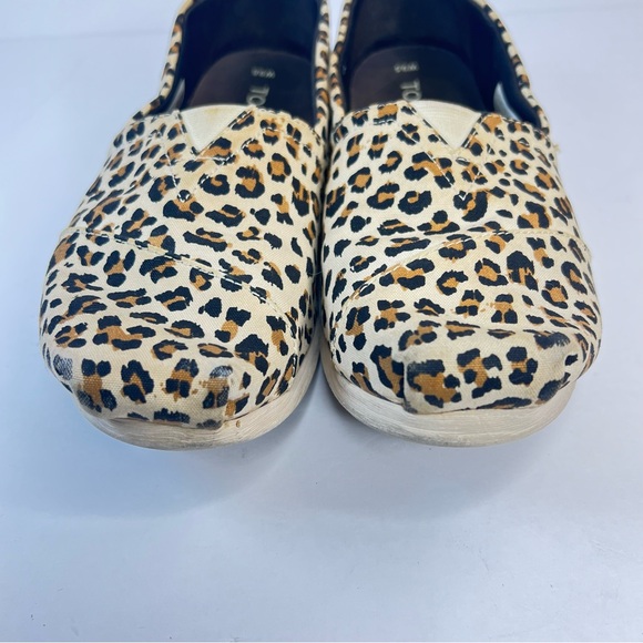 Classic Leopard Print Canvas Tom’s in Women’s Size 9.5 - Picture 1 of 14